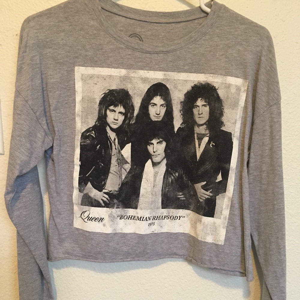 Never Worn Queen Shirt 👑